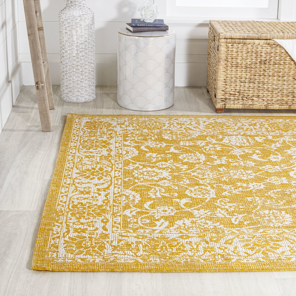 Tela Bohemian Textured Weave Floral Indoor/Outdoor Area Rug