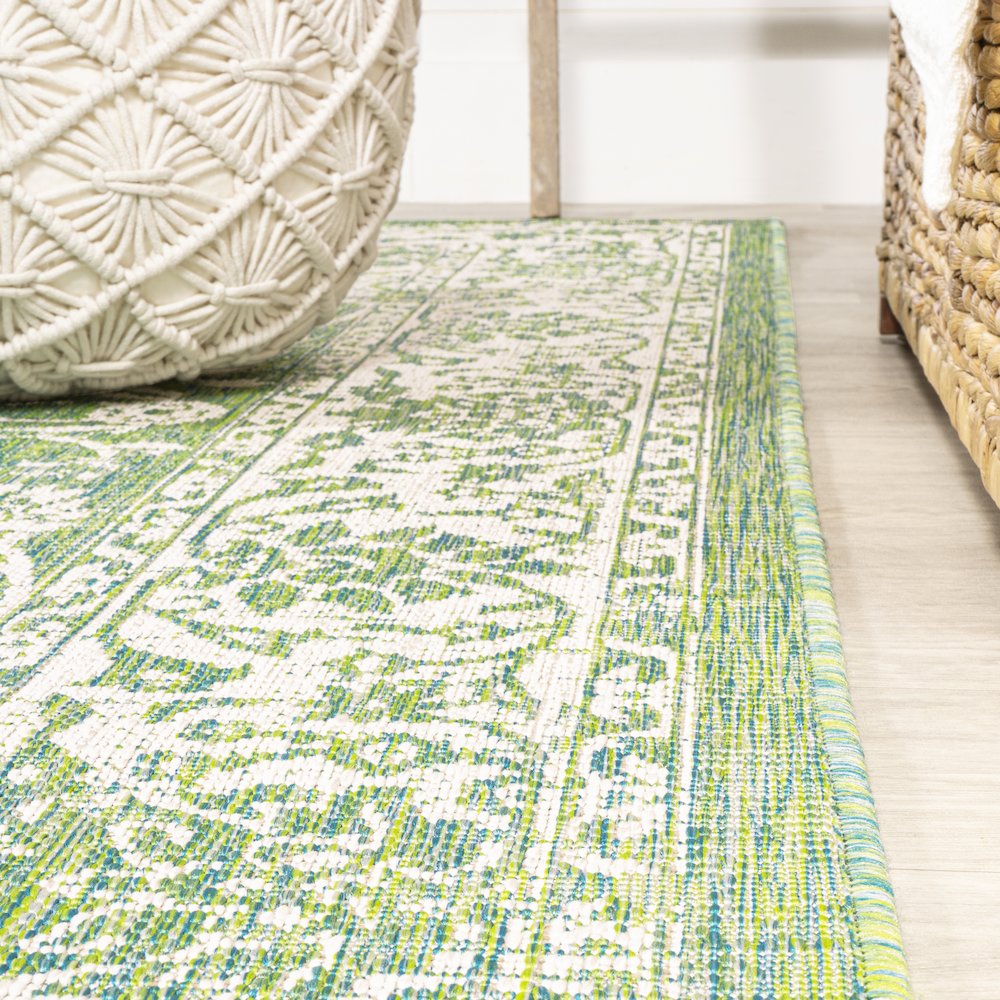 Tela Bohemian Textured Weave Floral Indoor/Outdoor Area Rug