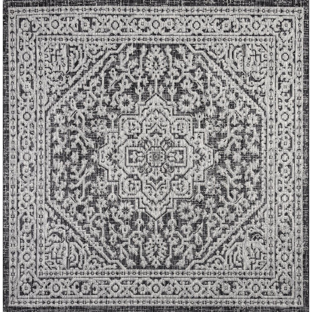 Sinjuri Medallion Textured Weave Indoor/Outdoor Area Rug