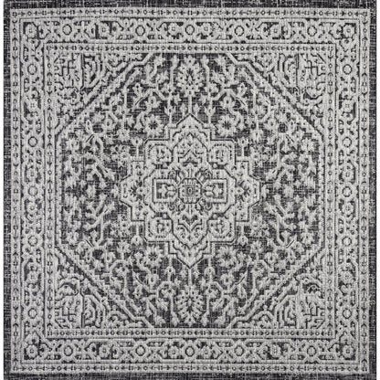 Sinjuri Medallion Textured Weave Indoor/Outdoor Area Rug