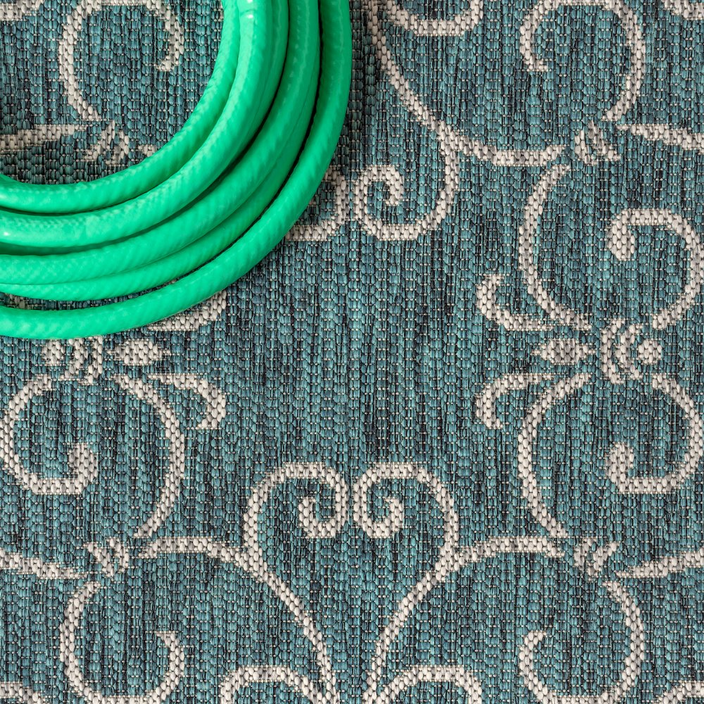 Charleston Vintage Filigree Textured Weave Indoor/Outdoor Runner Rug