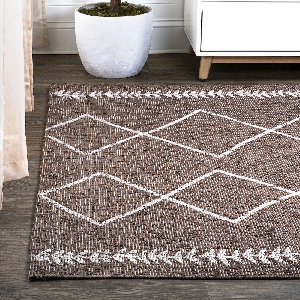 Derya Tribal Diamond Trellis Indoor/Outdoor Area Rug
