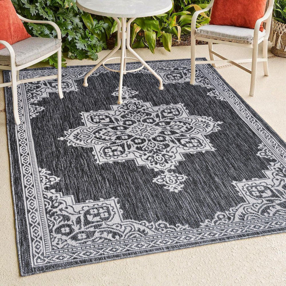 Vintage Casual Medallion Dark Gray/Cream 3 ft. x 5 ft. Indoor/Outdoor Area Rug