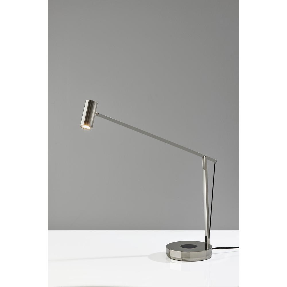 Turrell Task Lamp w. Wireless Charging
