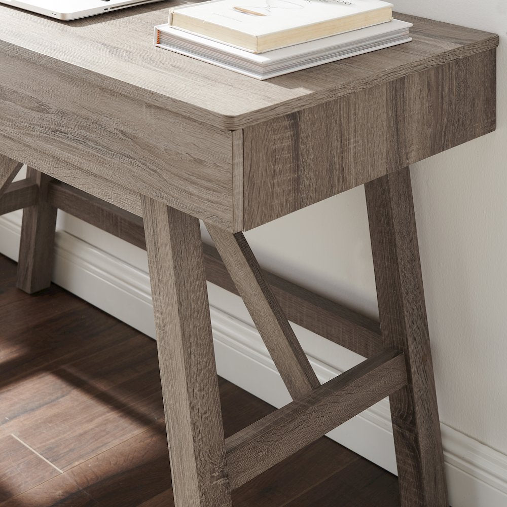 Tracey Desk