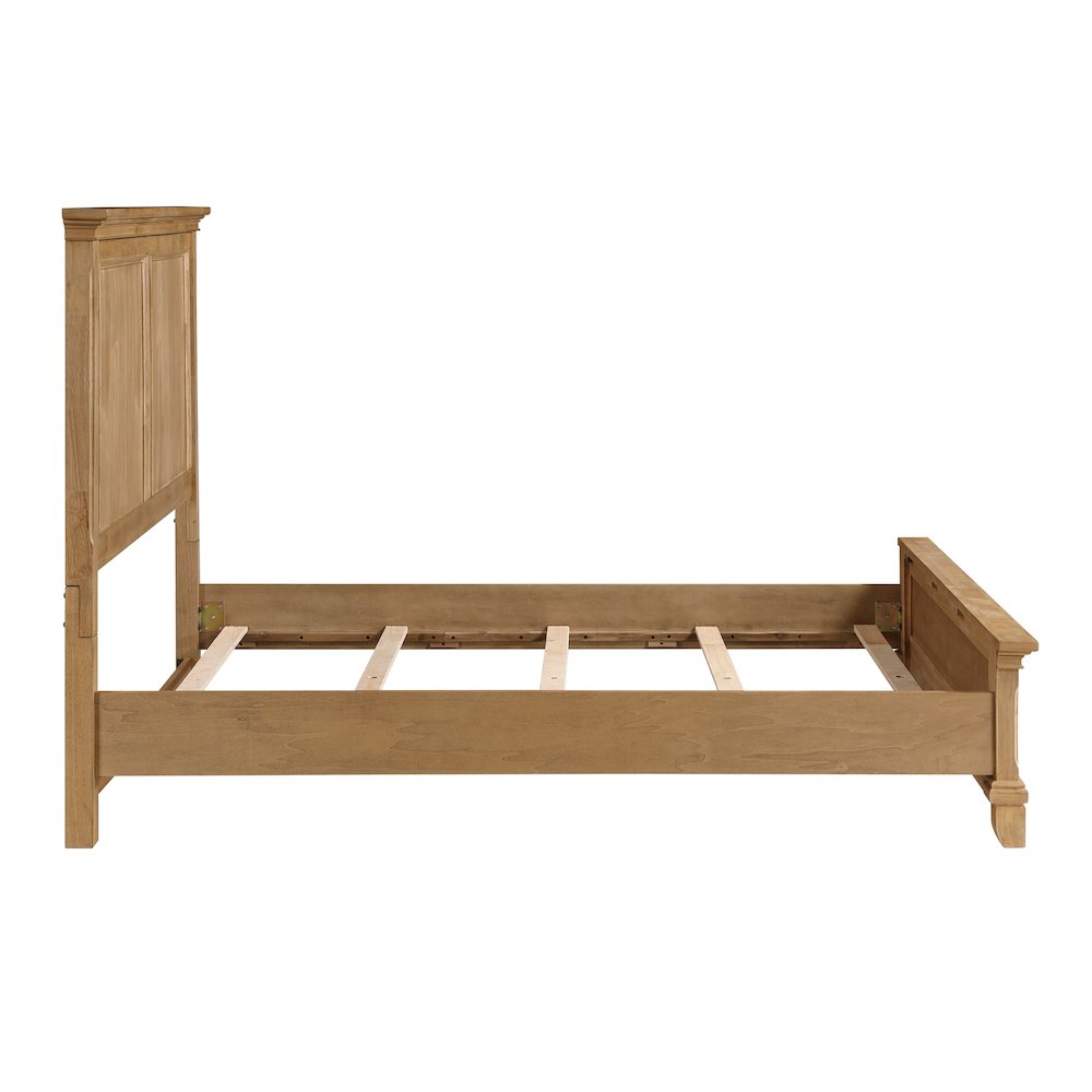 Sunstone 4-Pc Wood Queen Bedroom Set with Chest in Honey