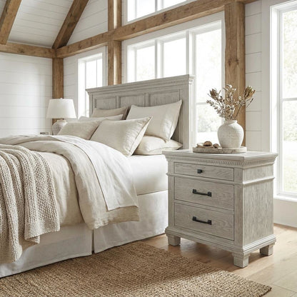 Gray Wood Nightstand with 3 Drawers and Modern Design for Bedroom Storage