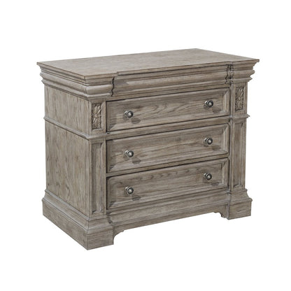 Kingsbury 4 Drawer Bachelor's Chest
