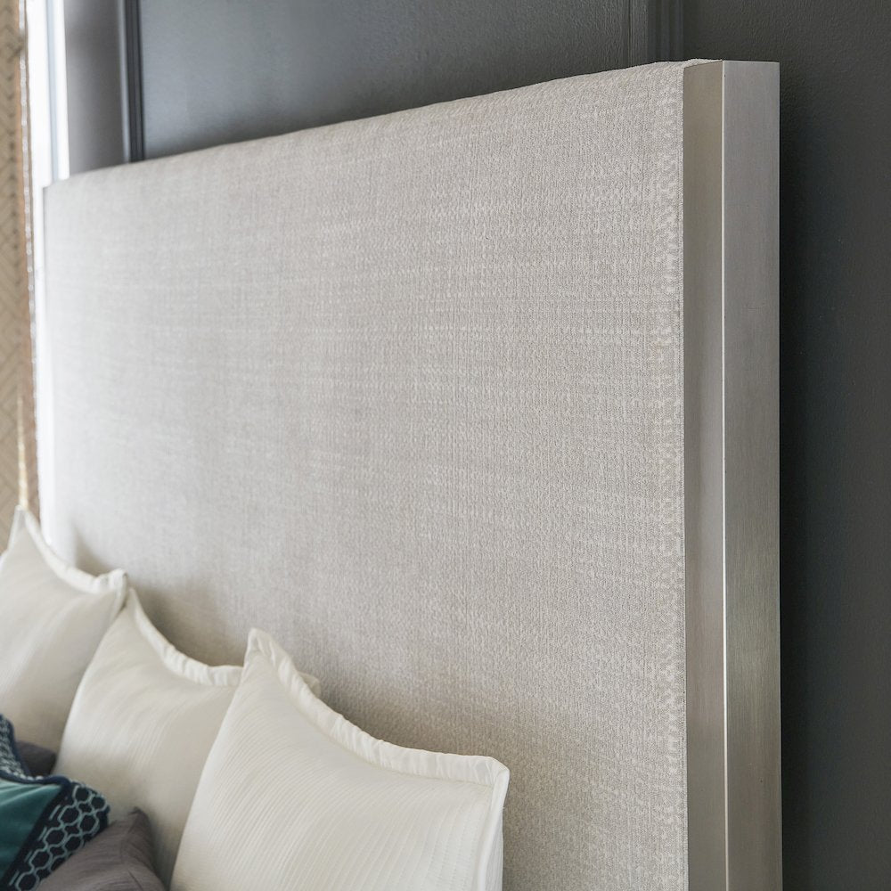 Ashby Place Queen Upholstered Bed