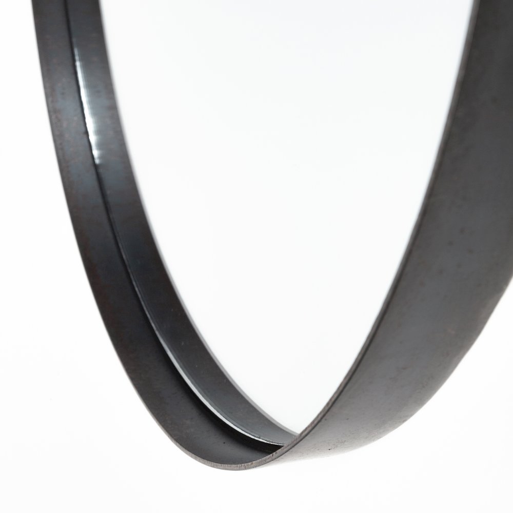 Collie 20x26 Round Black Metal Frame Mirror