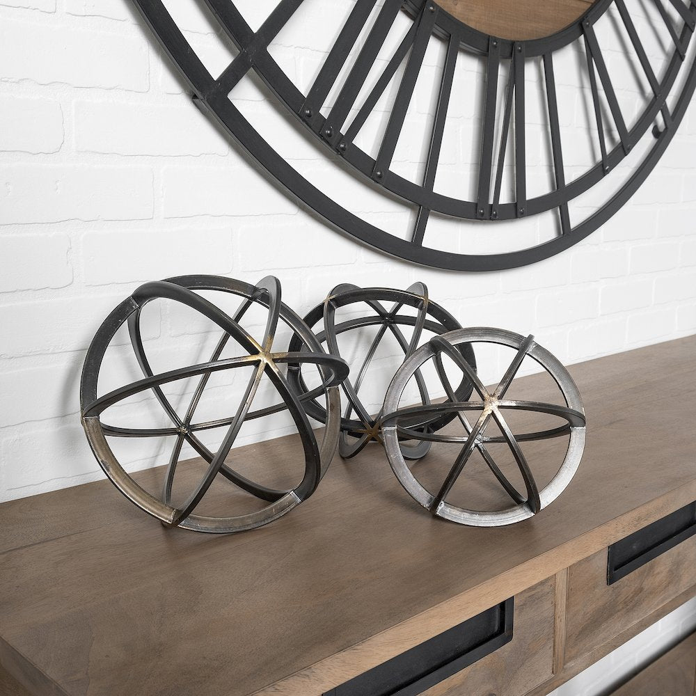 Galenna (Small) 8L x 8W Black Metal Circular Decorative Orb