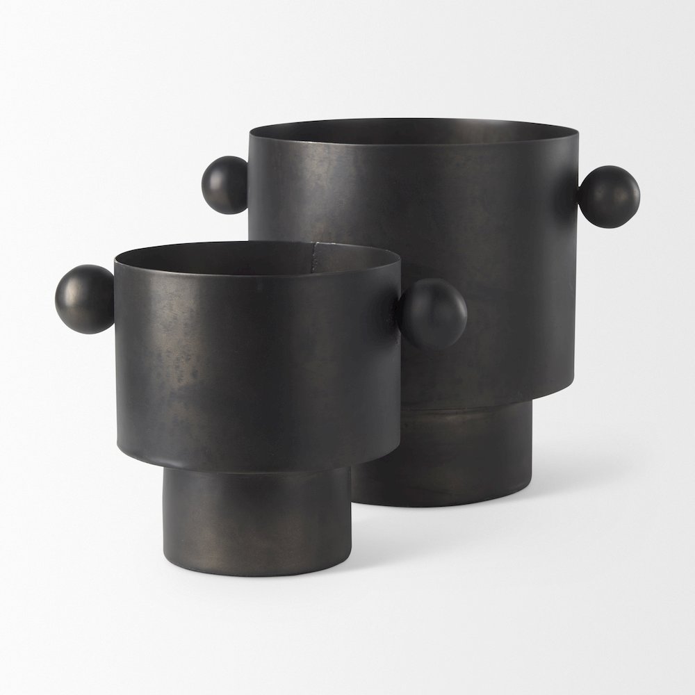 Juno 6.5H Medium Black Iron Vase