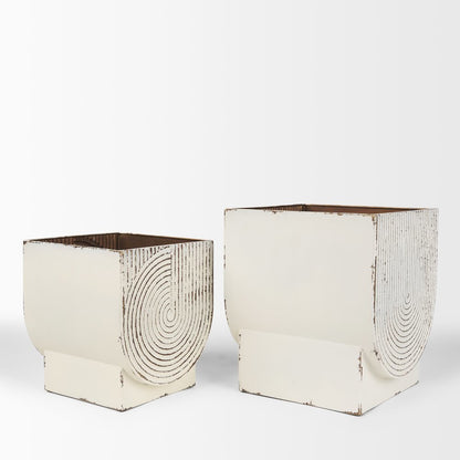 Medina Off White w/ Gold Antiquing Metal Planters (Set of 2)