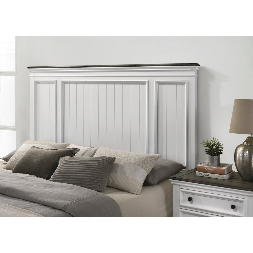 Clelane Wood Bedroom Set Panel Queen Bed, Dresser, Mirror, and Nightstand