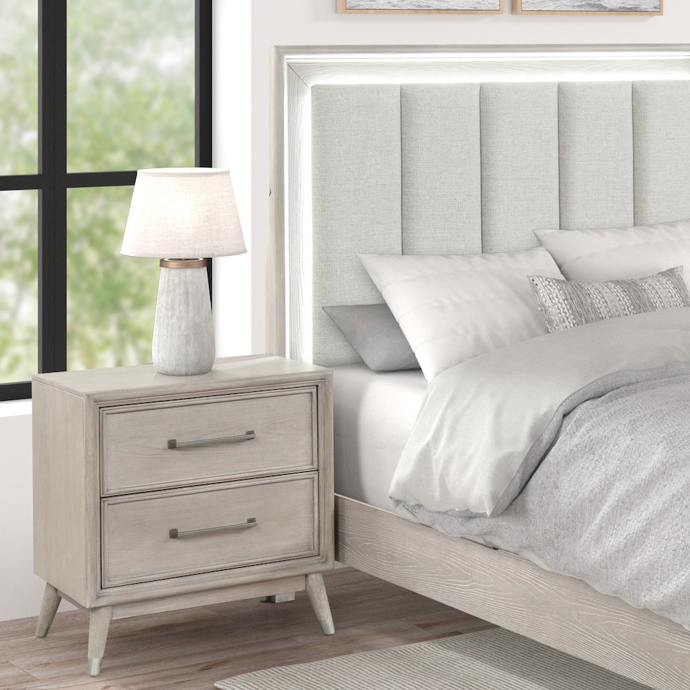 Seluna 4-Piece Bedroom Set with Touch LED Lighting, Gray Oak Finish, King