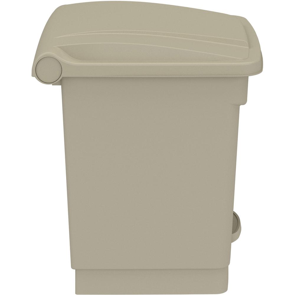 Safco Plastic Step-on Waste Receptacle - 8 gal Capacity - Easy to Clean, Foot Pedal, Lightweight - 17.3" Height x 16" Width x 16" Depth - Plastic - Tan - 1 Carton