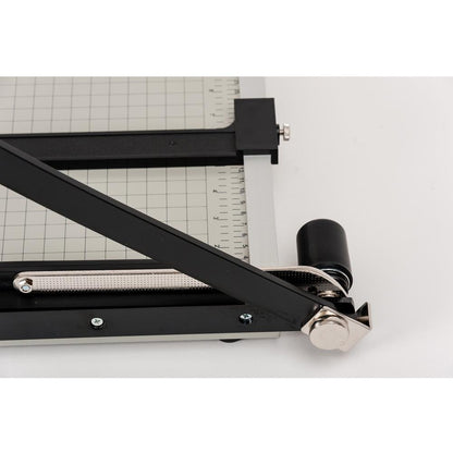 Dahle NA Vantage Guillotine Paper Trimmer - 15 Sheet Cutting Capacity - 15" Cutting Length - Sturdy, Spring-action Handle, Adjustable Back Stop, Alignment Grid - Metal - Gray - 12.3" Length - 1 / Cart
