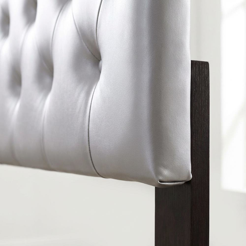 Light Gray Full Headboard with Casual Design and Sturdy Frame Construction