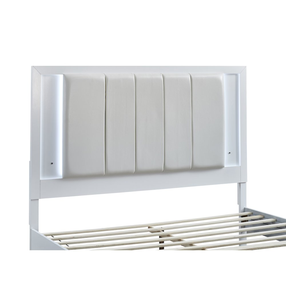 Glory Furniture Burlington Full Bed, White Color