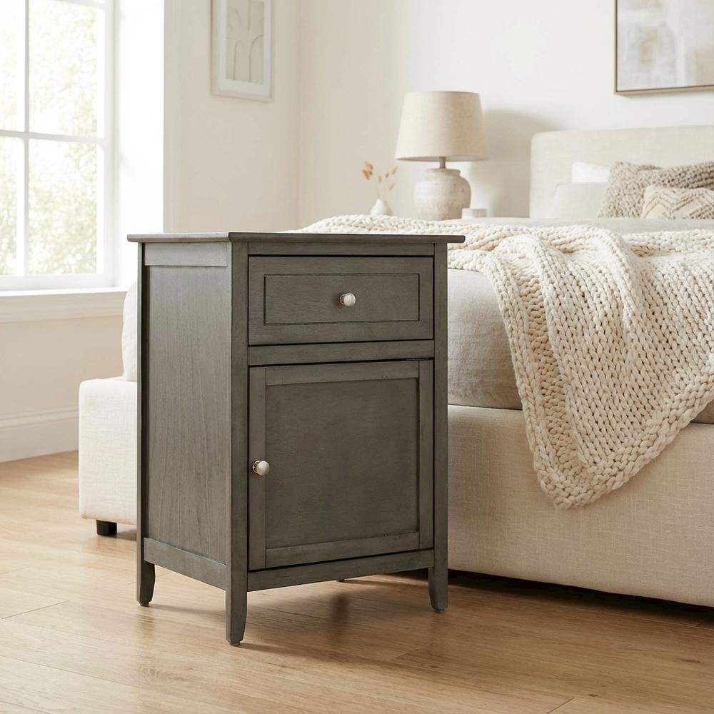 Gray Bedroom Nightstand with Dovetailed Drawer and Transitional Style