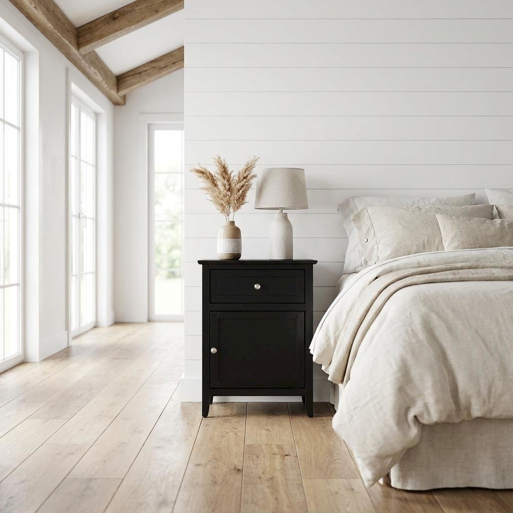 Black Bedroom Nightstand with Dovetailed Drawer and Transitional Style