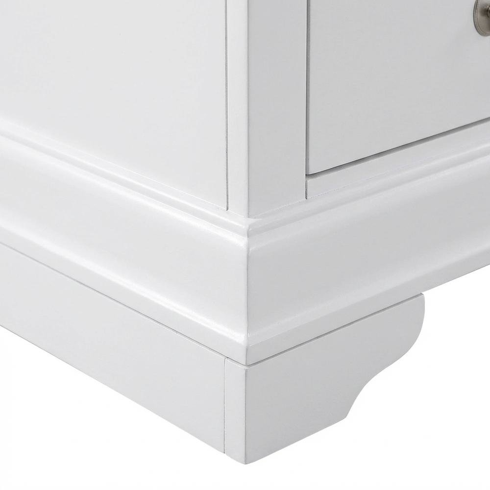 White Night Stand with Traditional Style and 3 Drawers