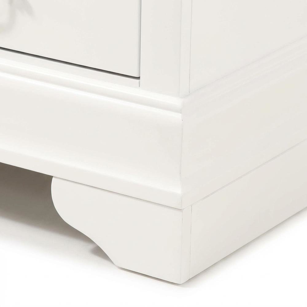 White Nightstand with Traditional Style and Dovetailed Drawers
