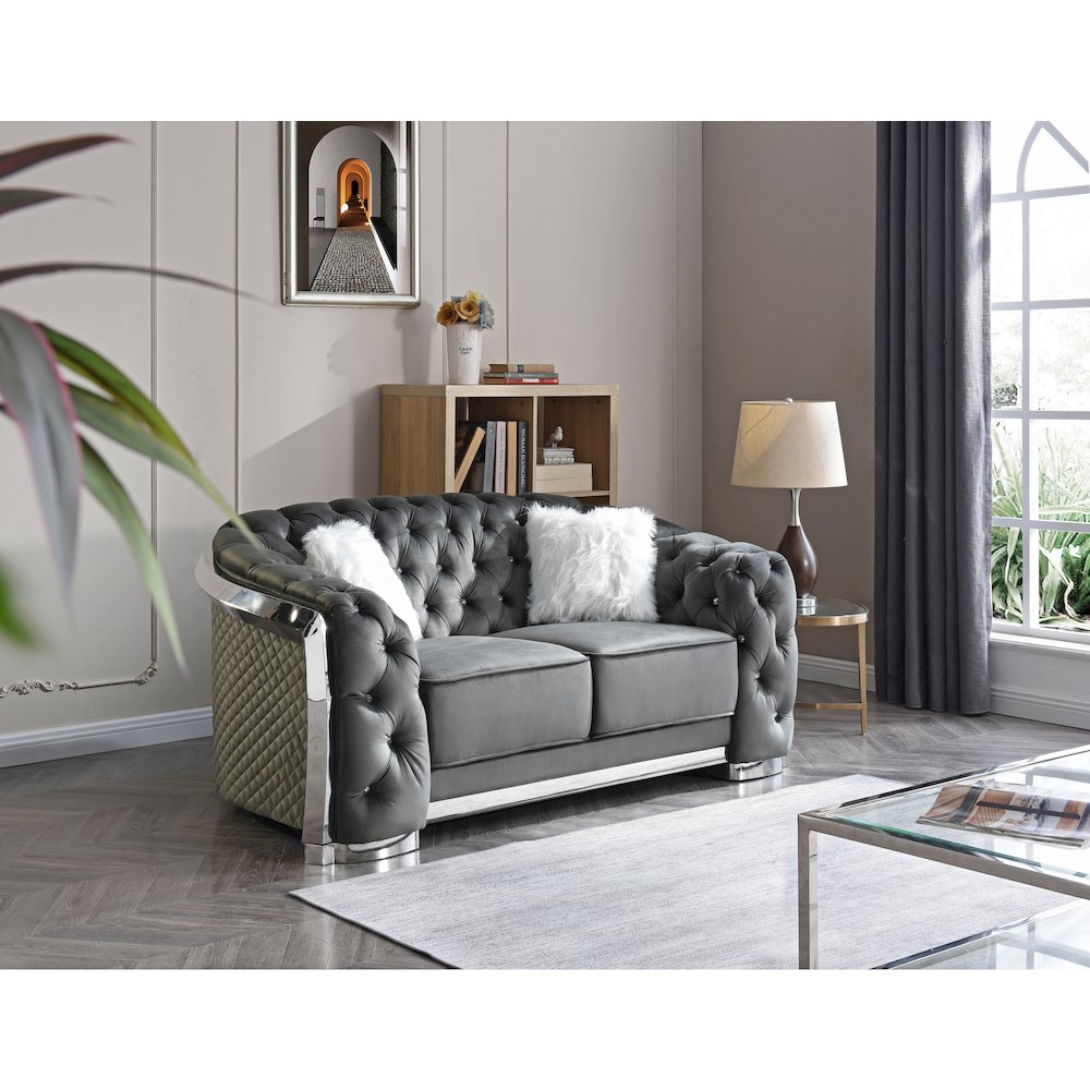 Glory Furniture Sapphire Loveseat in Gray Color
