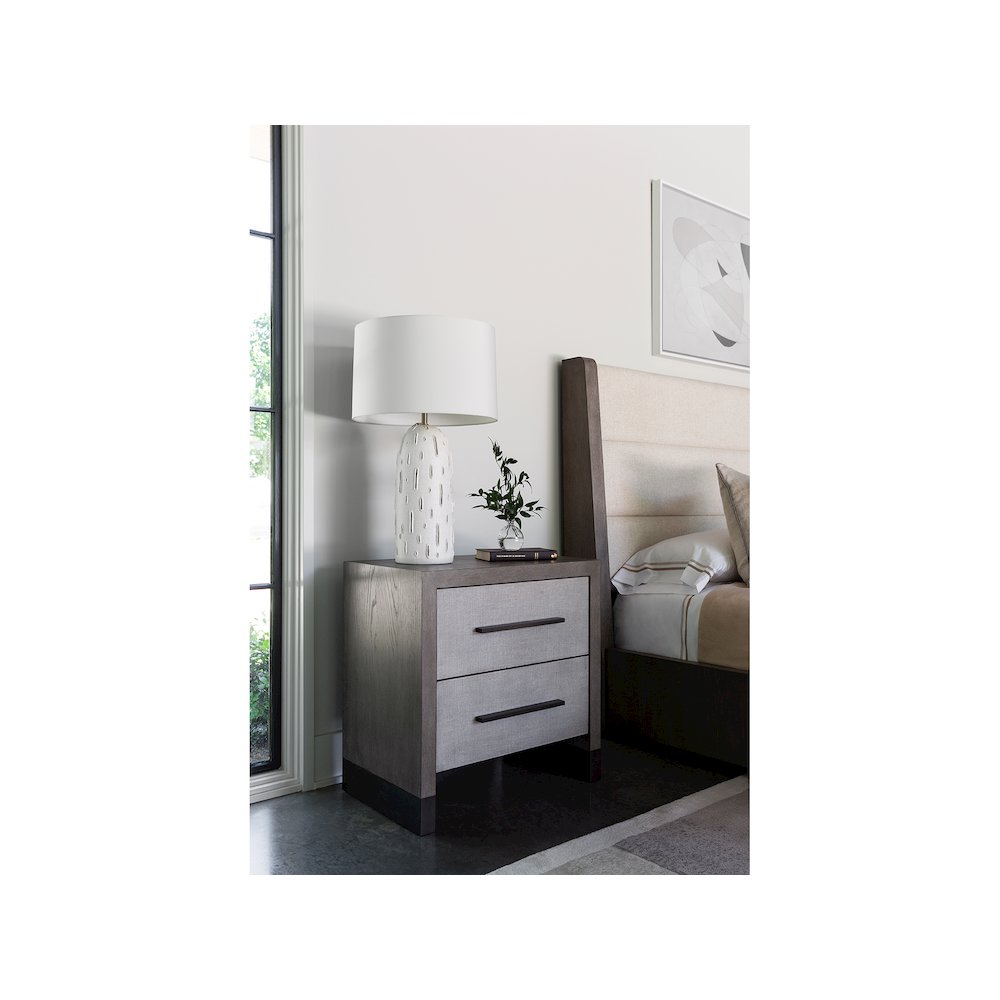 Morada Bed King 66 In Weathered Oak Color