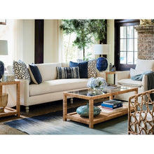 Long Key Cocktail Table In Na Color