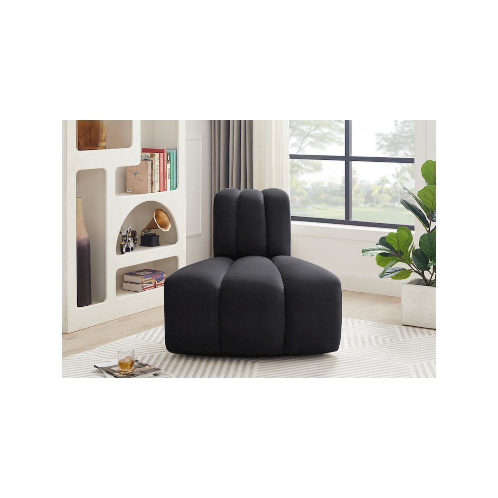 Arc Black Velvet Reverse Corner