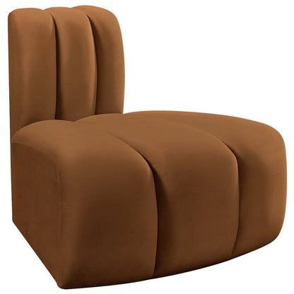 Arc Saddle Velvet Reverse Corner