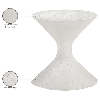 Vessa Cream Indoor / Outdoor Concrete Planter