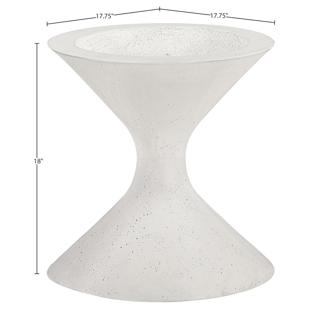 Vessa Cream Indoor / Outdoor Concrete Planter