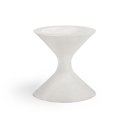 Vessa Cream Indoor / Outdoor Concrete Planter