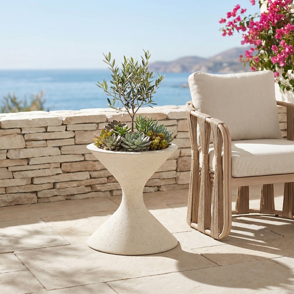 Vessa Cream Indoor / Outdoor Concrete Planter