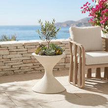Vessa Cream Indoor / Outdoor Concrete Planter