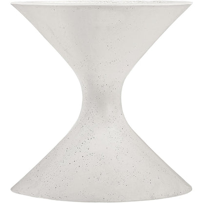 Vessa Cream Indoor / Outdoor Concrete Planter