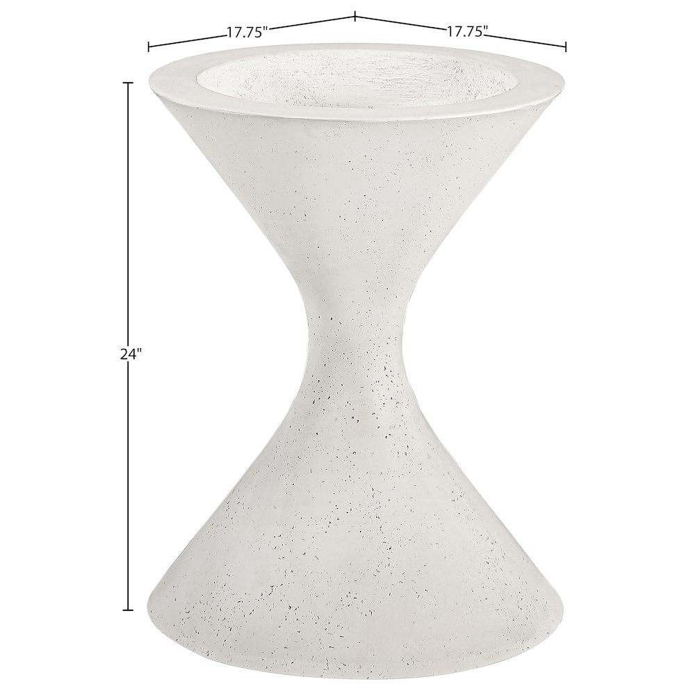 Vessa Cream Indoor / Outdoor Concrete Planter