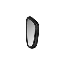 Auberge Black Mirror