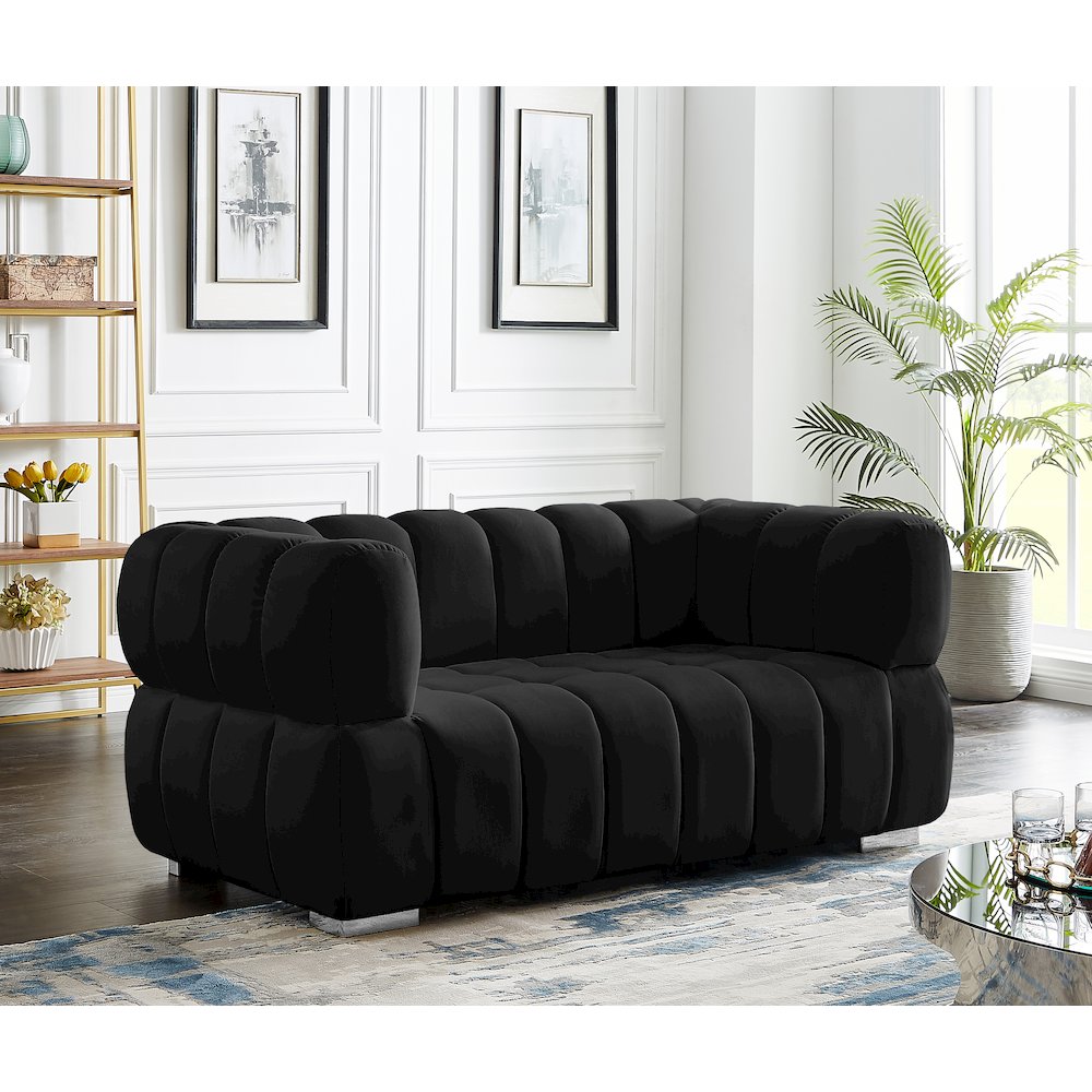 Gwen Black Velvet Loveseat
