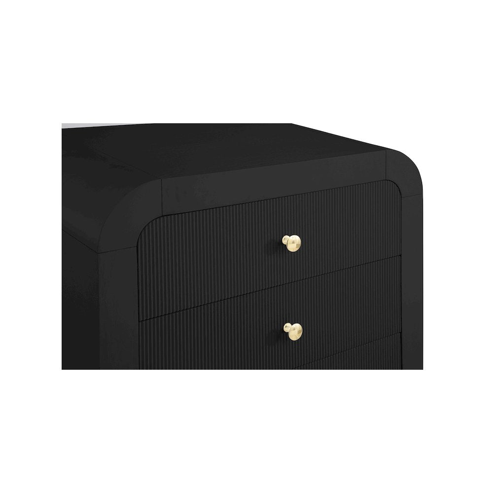 Artisto Black Chest