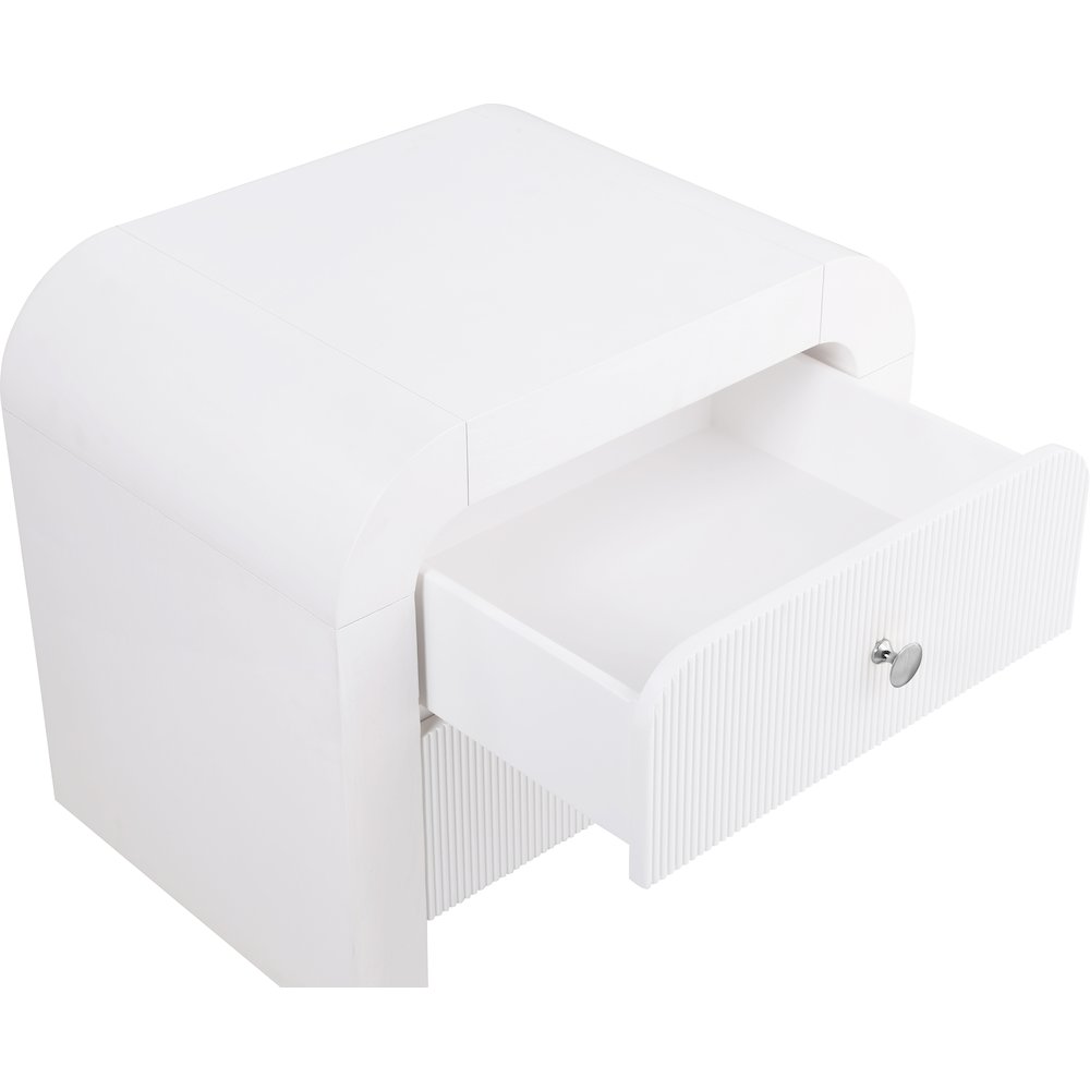 Artisto White Night Stand