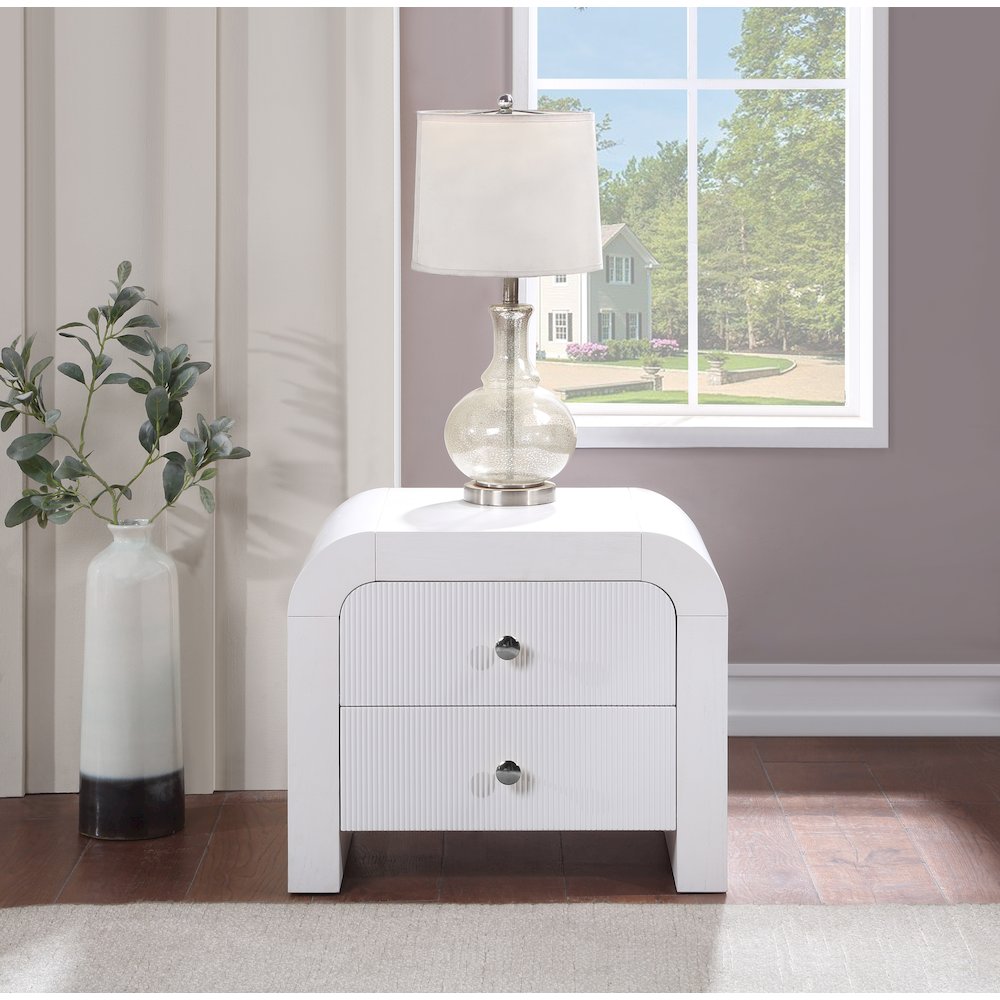 Artisto White Night Stand
