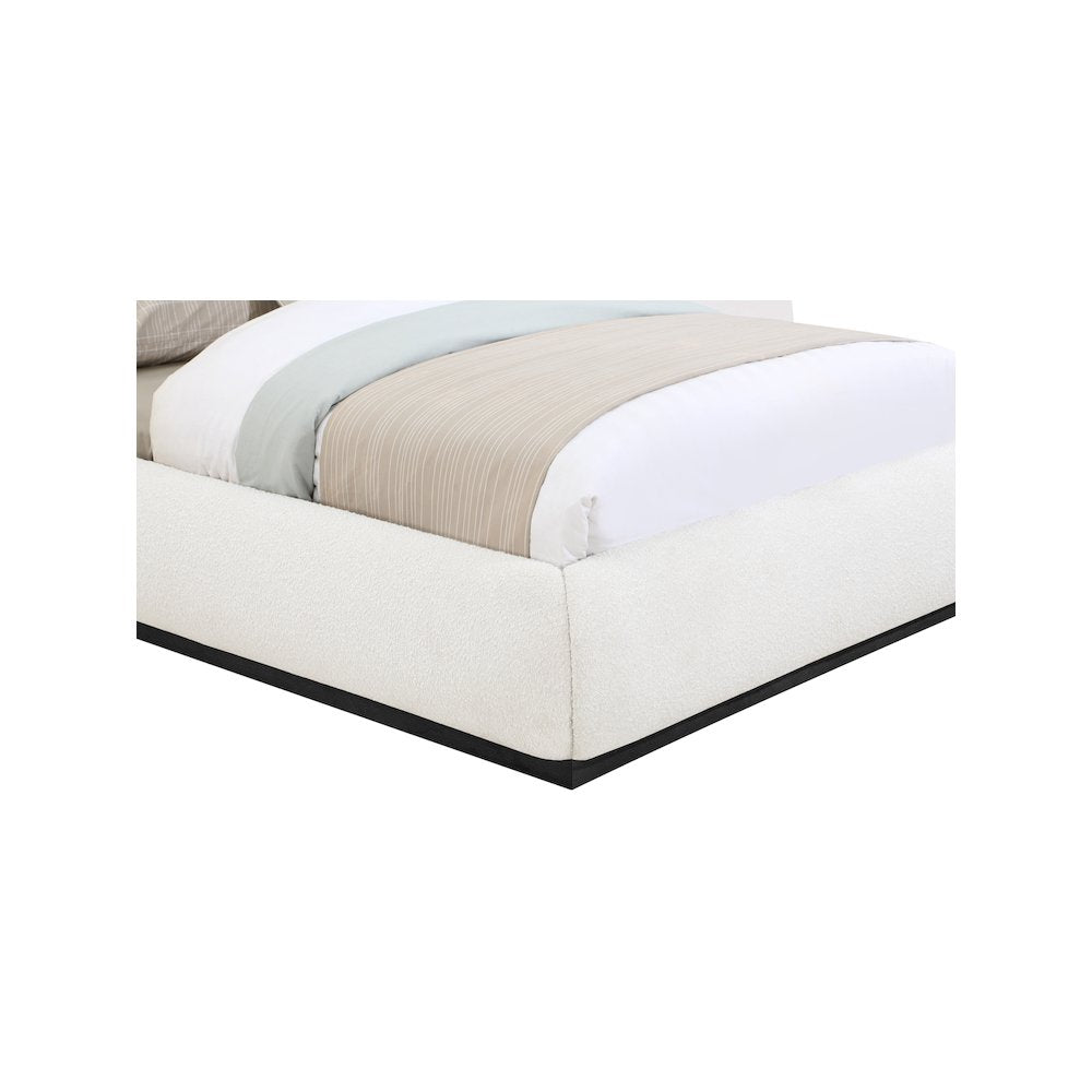 Vaughn Cream Full Bed