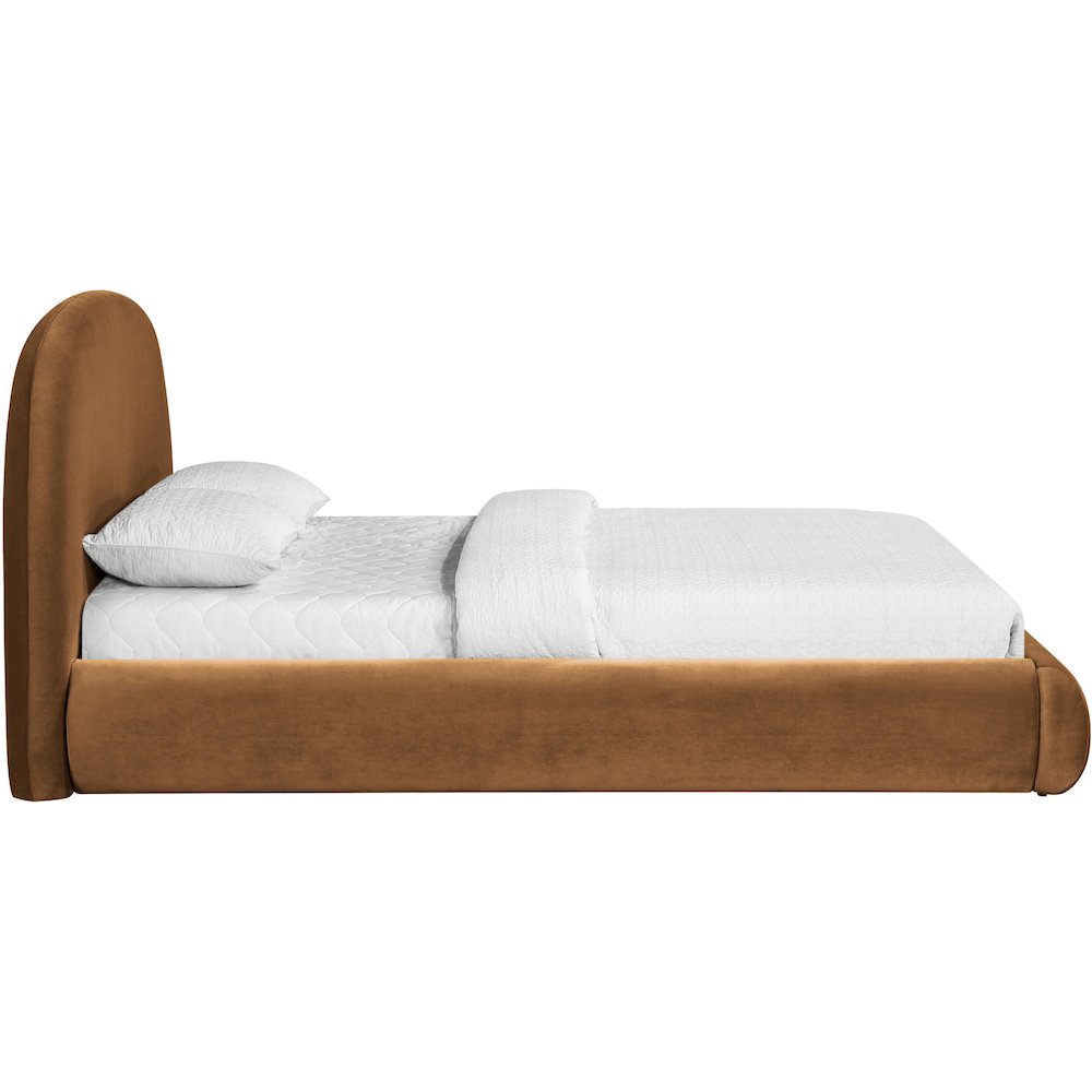 Celine Saddle Velvet Upholstered Full Bed