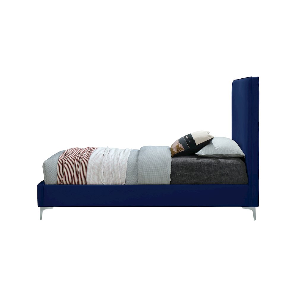 Geri Navy Velvet Full Bed