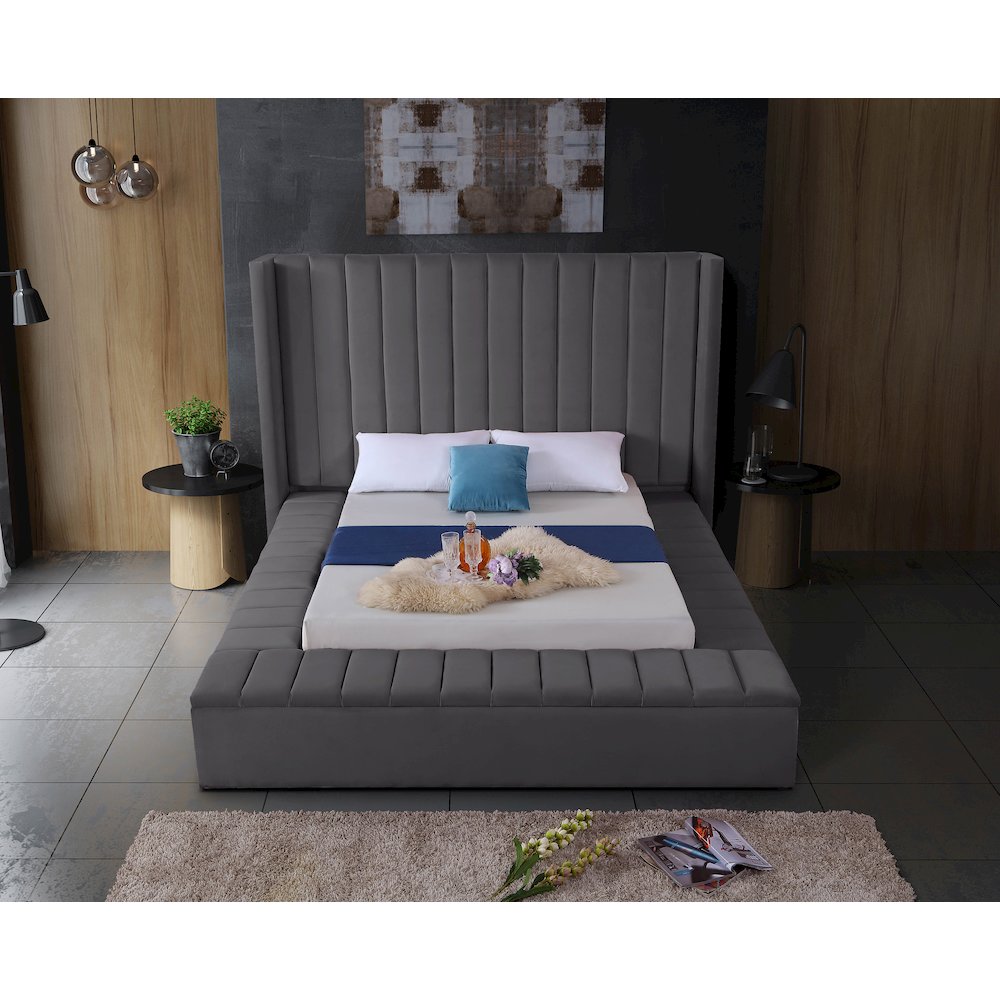Kiki Grey Velvet Full Bed
