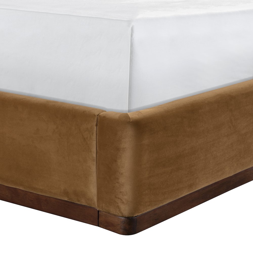 Rava Saddle / Brown Velvet Upholstered King Bed
