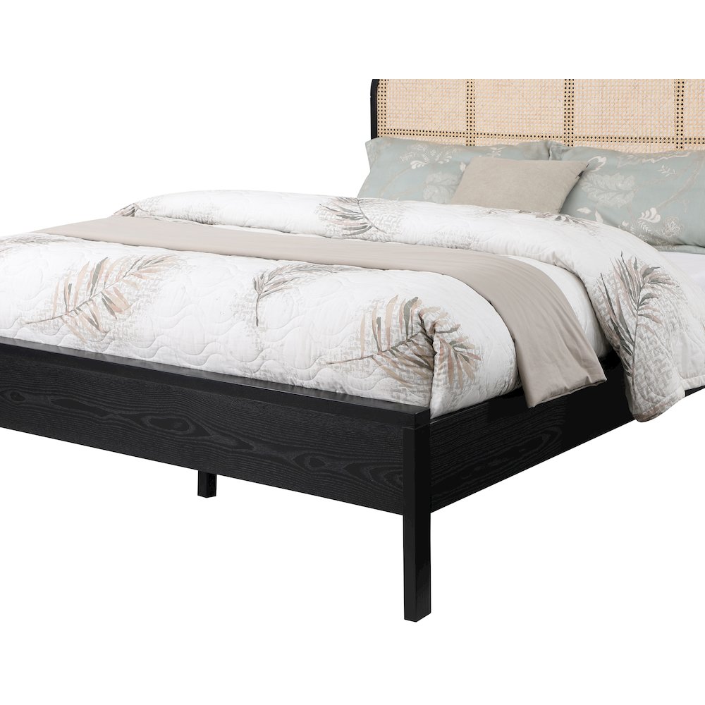 Siena Black Ash Wood Full Bed